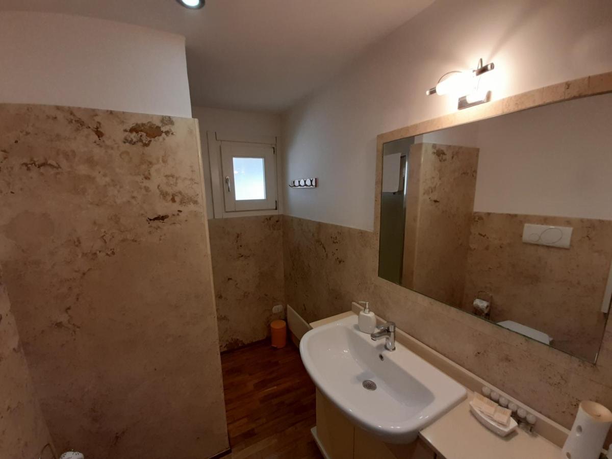 Dimora Emilia Apartment Lecce Exterior photo
